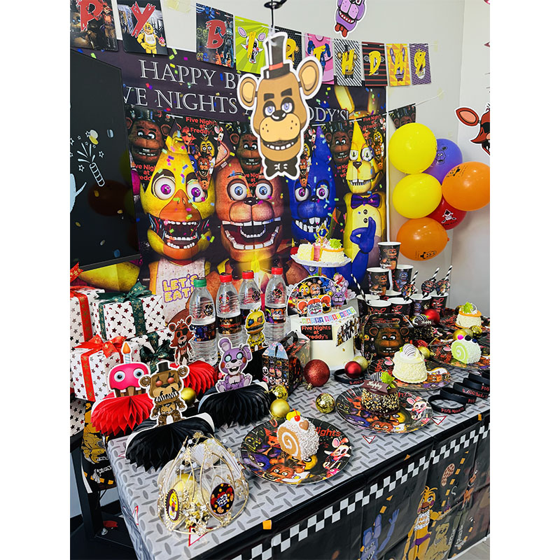 Pratos de Papel com Tema FNAF, - Party Games At Wedding avaliação e preço